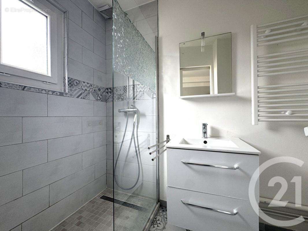 Appartement à FONTENAY-SOUS-BOIS