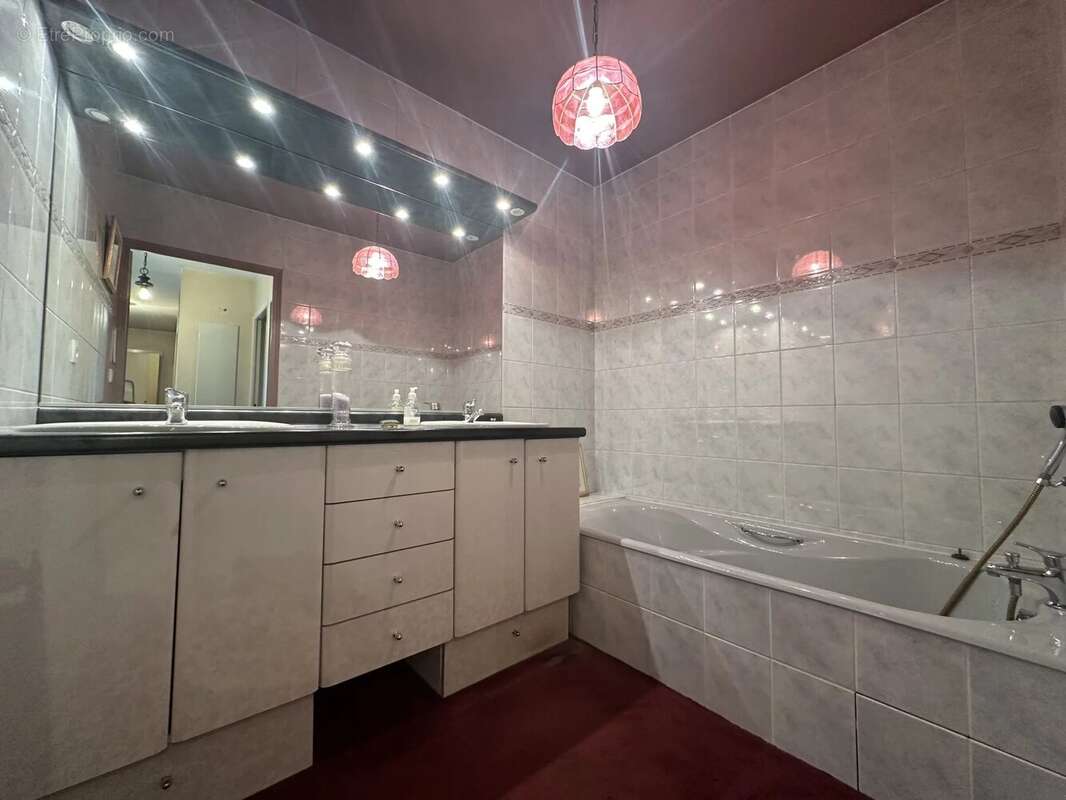 Appartement à AIX-LES-BAINS