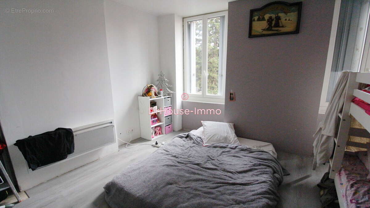 Appartement à MARSEILLE-3E