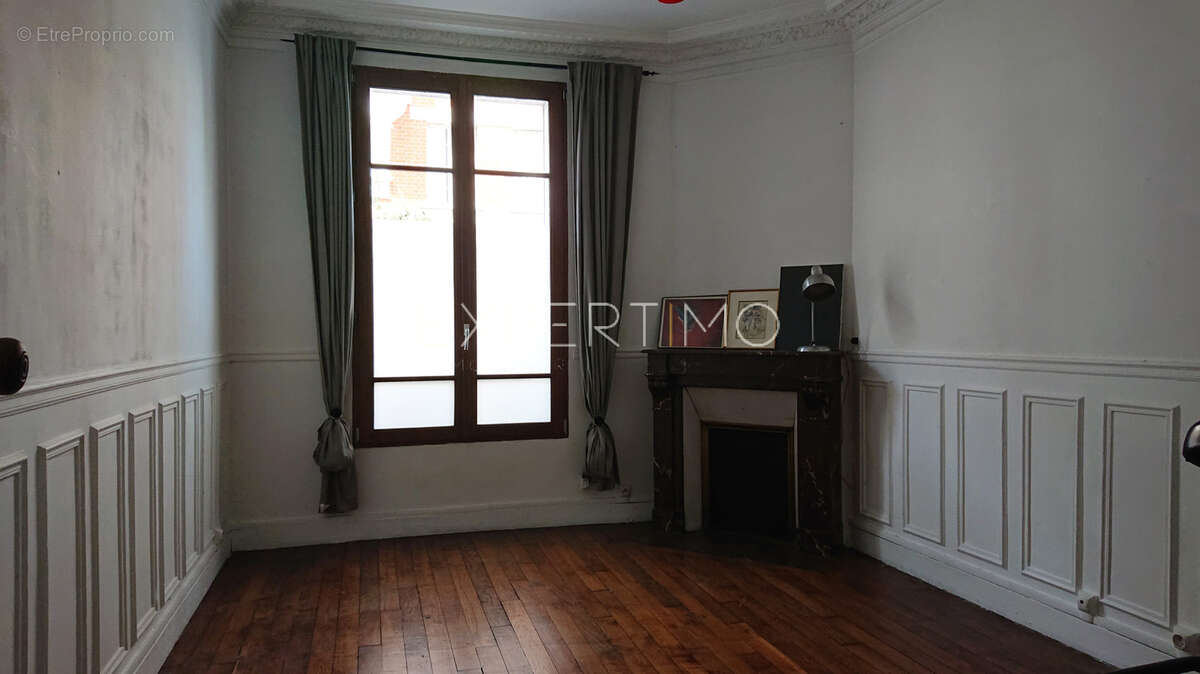 Appartement à ASNIERES-SUR-SEINE