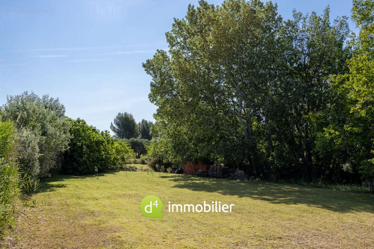 Maison à LA FARE-LES-OLIVIERS