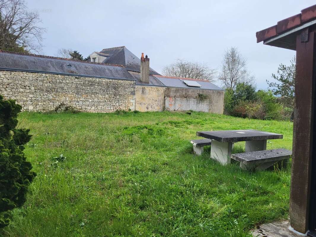 Maison à TOURNON-SAINT-PIERRE