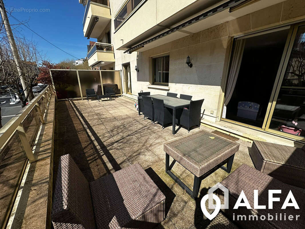 Appartement à ENGHIEN-LES-BAINS