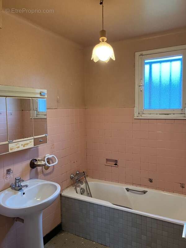 Maison à LE HAUT-CORLAY