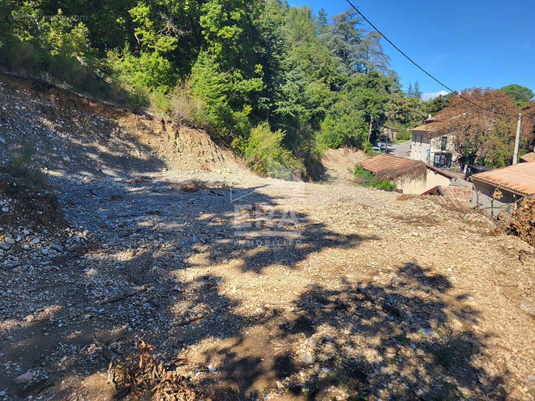 Terrain à CHATEAU-ARNOUX-SAINT-AUBAN