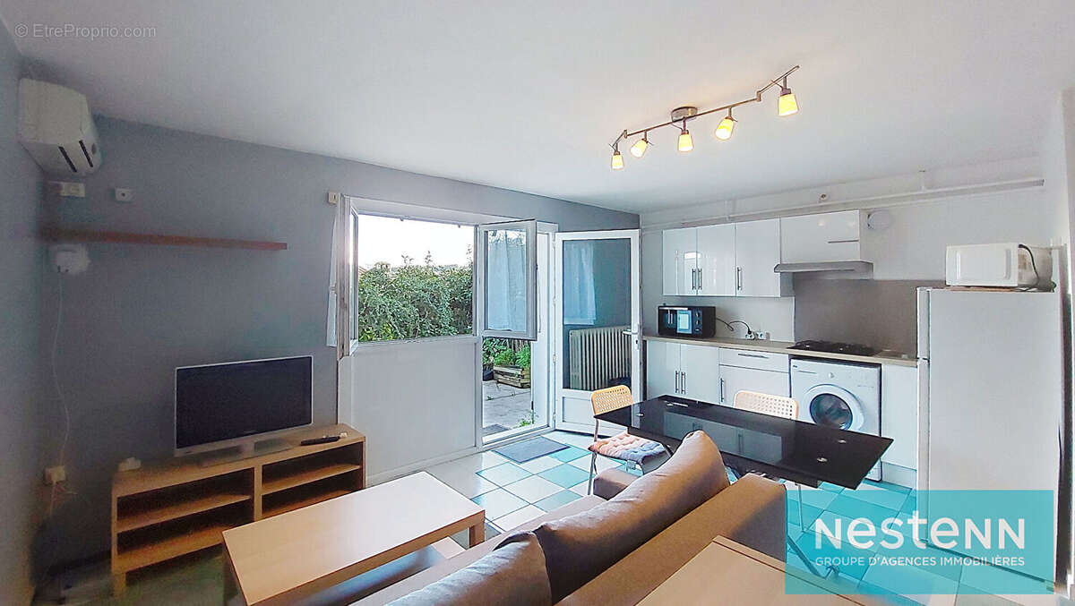 Appartement à SAINT-MITRE-LES-REMPARTS