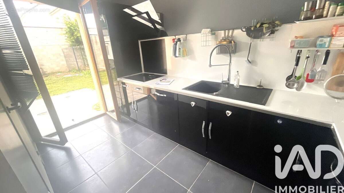 Photo 4 - Maison à RIS-ORANGIS