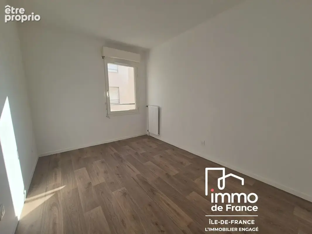 Appartement Saint Pierre Du Perray 4 pièce(s) 76 m2 - photo 8