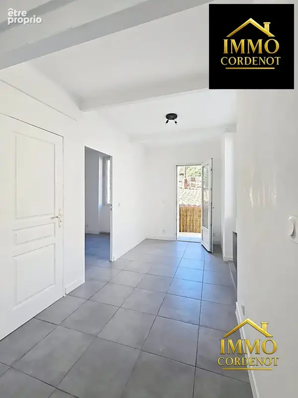 Appartement 3 pièces 55 m² à vendre à Meounes-Les-Montrieux (83136) - photo 4