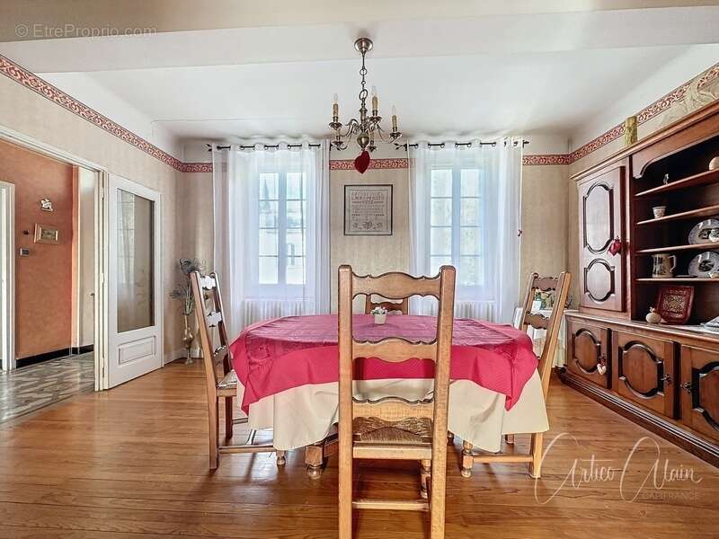 Maison à VILLEFRANCHE-DE-LAURAGAIS