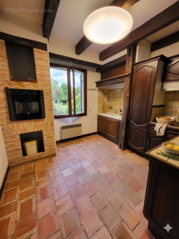 Maison à NOTRE-DAME-DE-SANILHAC