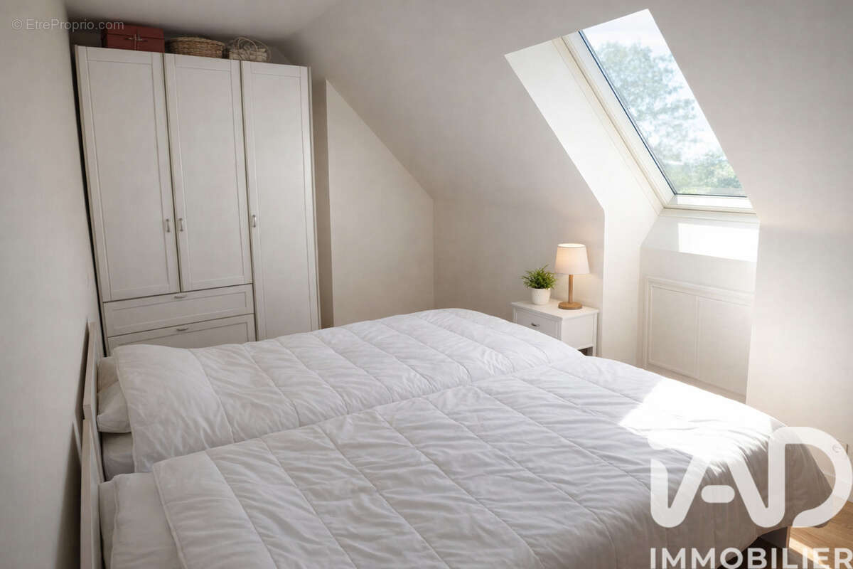 Maison 129 m² à Ogenne-Camptort  - photo 8