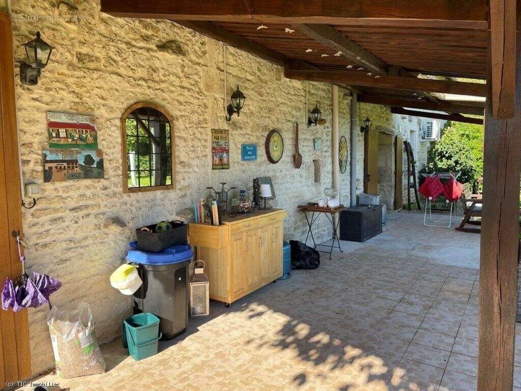 Maison à SAUZE-VAUSSAIS