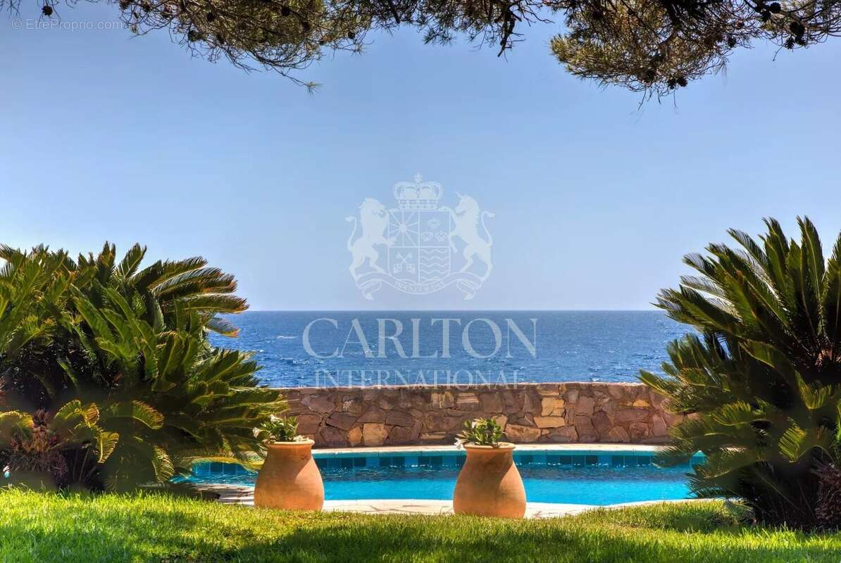 EXCLUSIVITÉ – Demeure Méditerranéenne avec accès privé à la mer - photo 3