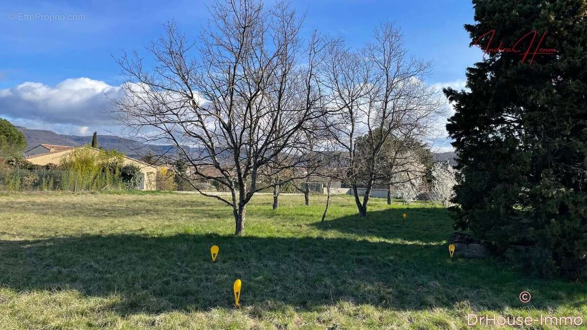 Terrain à ALBA-LA-ROMAINE