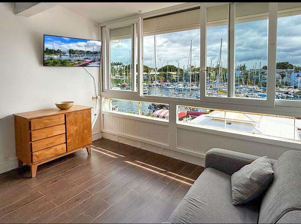 Appartement à LES TROIS-ILETS