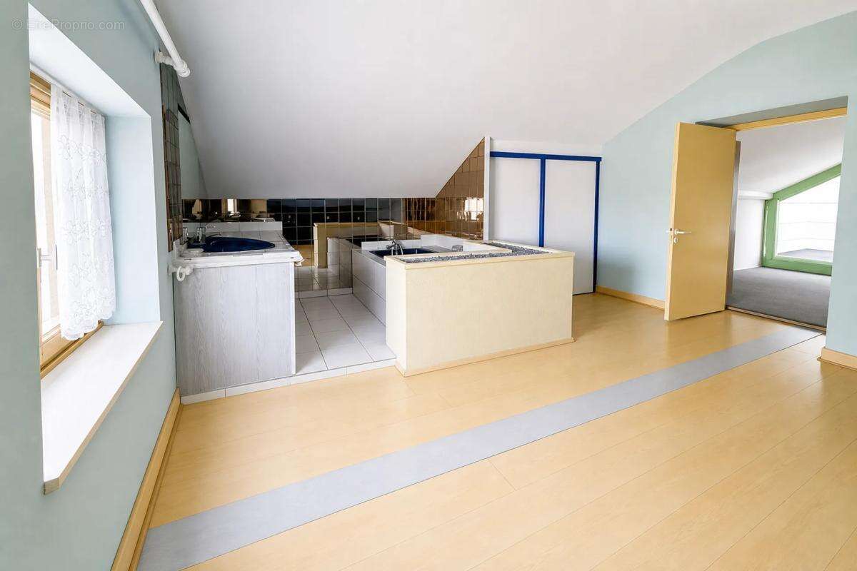 Maison à SAINT-MARCEL