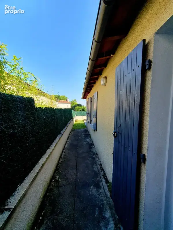 Maison de bourg à Verteillac (24) - 85M² - 5 Pièces - 3 Chambres - Jardin - photo 11