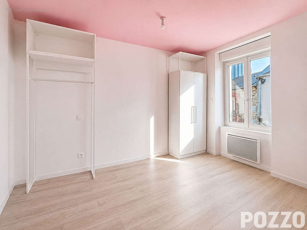 A VENDRE - T5 - 114m²  - Centre-ville de GRANVILLE (50400) - photo 15