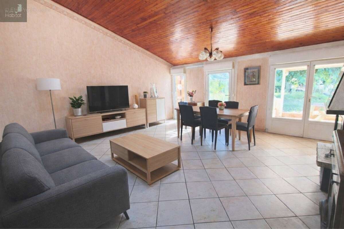 Maison à VILLEFRANCHE-DE-ROUERGUE
