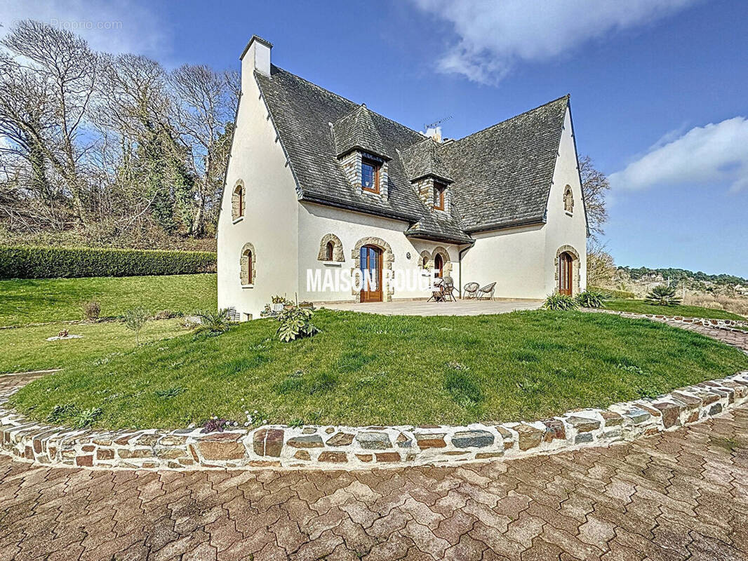 Maison à PLOUBAZLANEC