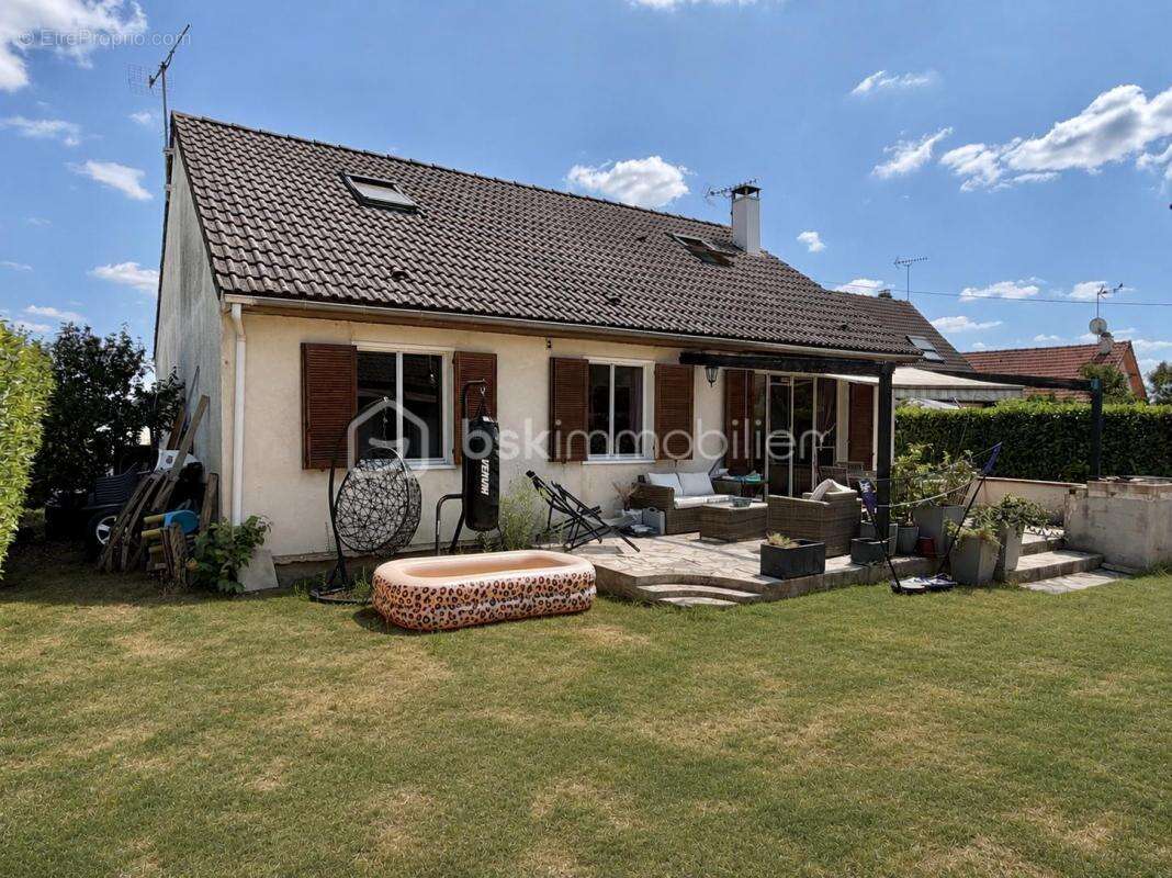 Maison familiale avec seconde habitation indépendante – 165 m² habitables – Sous-sol total – Terrain de 650 m² - photo 5