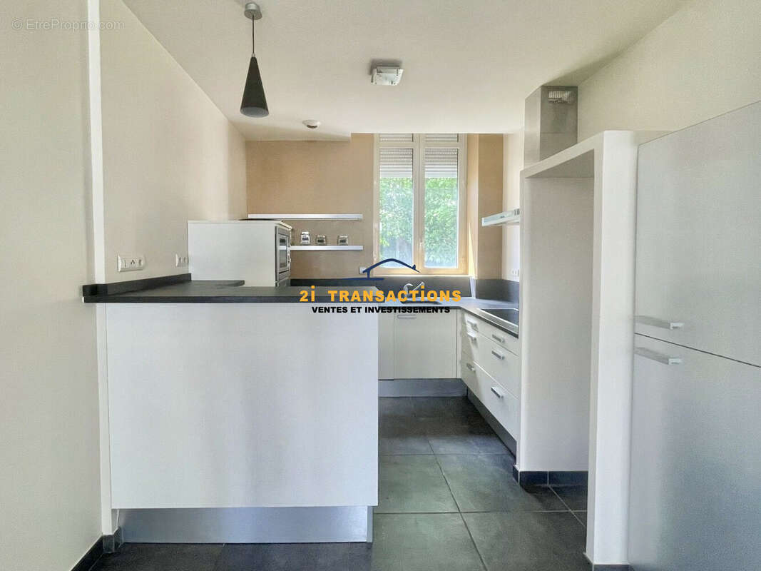 Appartement 89 m² à Saint-Etienne  - photo 7
