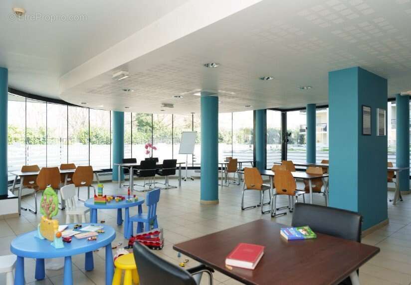 INVESTISSEMENT LOCATIF  Le Port-Marly  Résidence d'Affaires Serena - 5,49% de rentabilité - photo 4