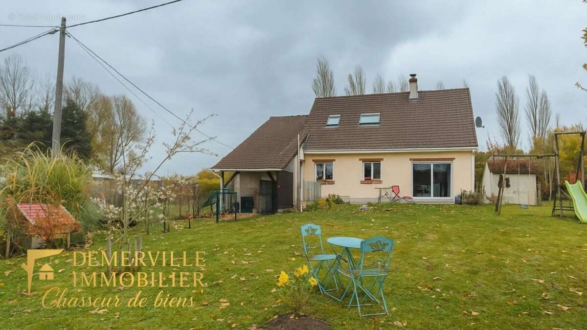 Maison à CONCHIL-LE-TEMPLE