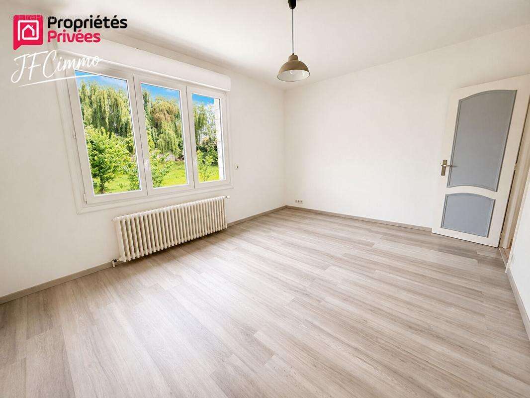 Maison Soissons 240 m2 terrain de 1600m2 - photo 10