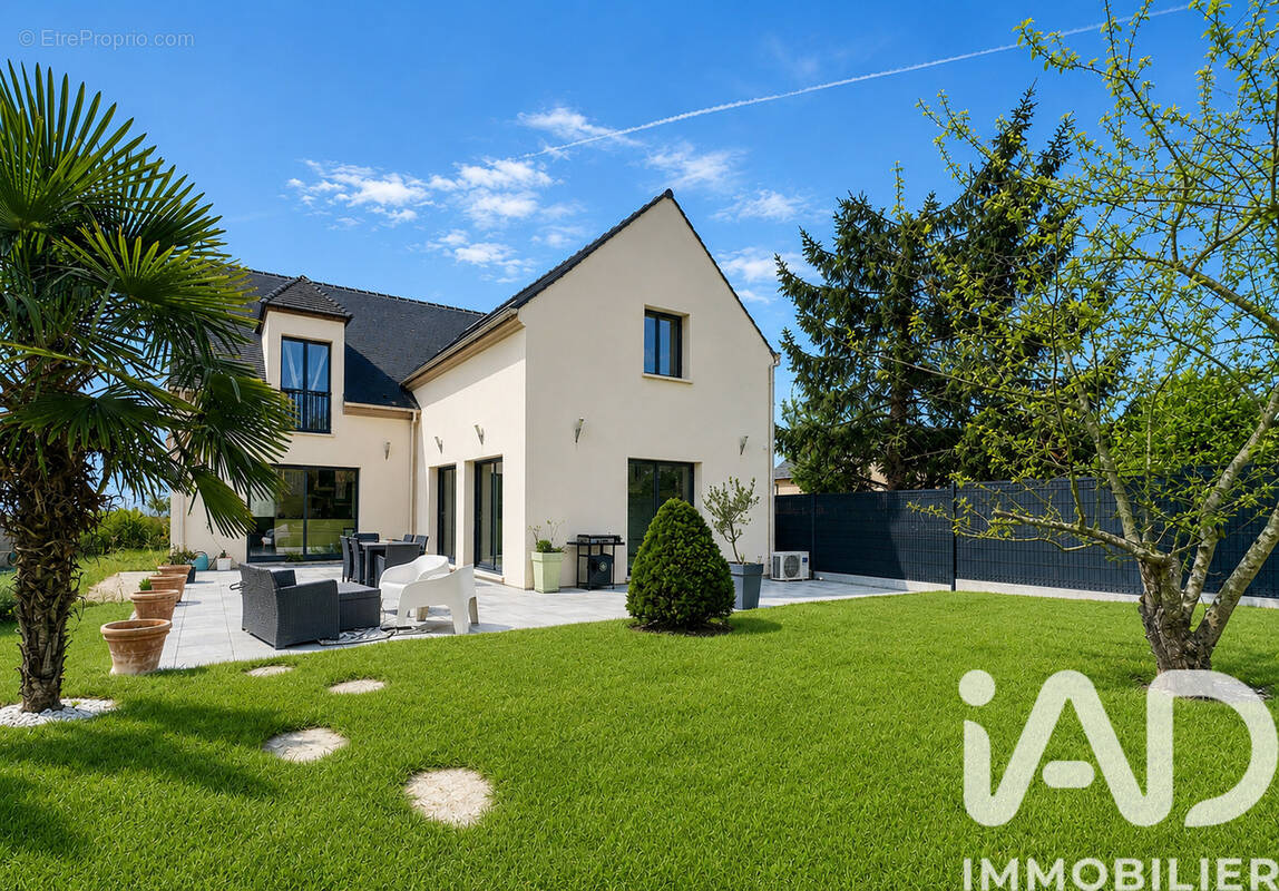 Photo 1 - Maison à GRISY-SUISNES