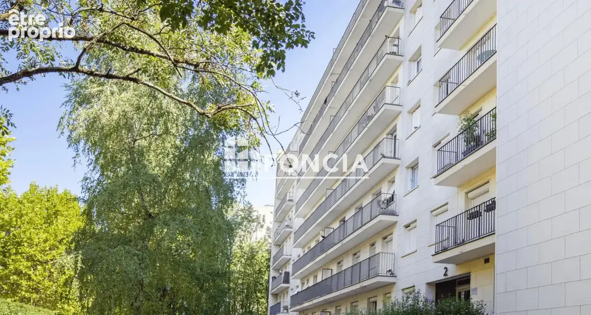 Appartement à FLEURY-LES-AUBRAIS