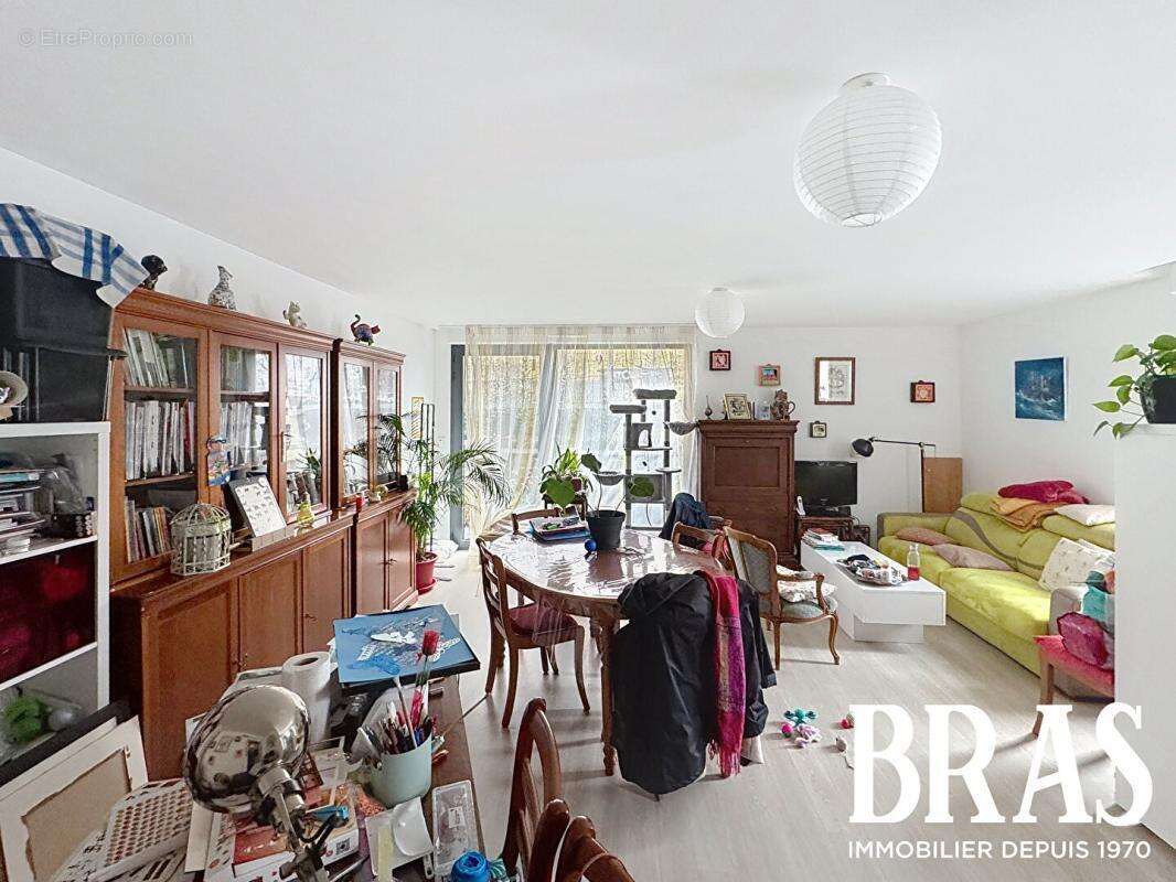 Appartement à REZE