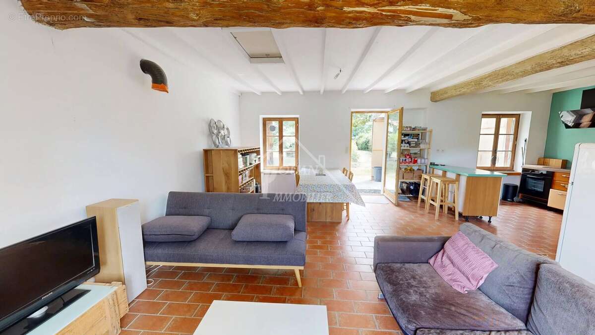 Maison à JENZAT