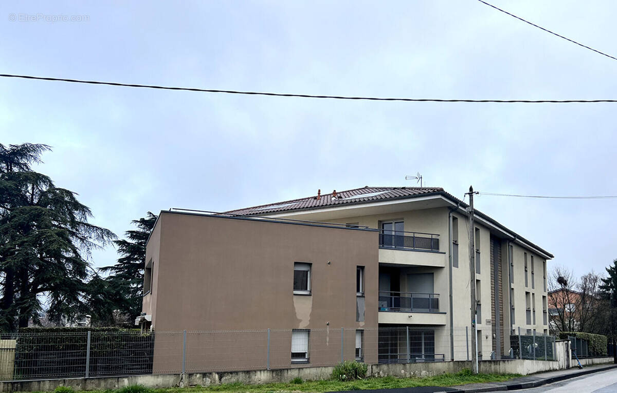 Appartement à RILLIEUX-LA-PAPE