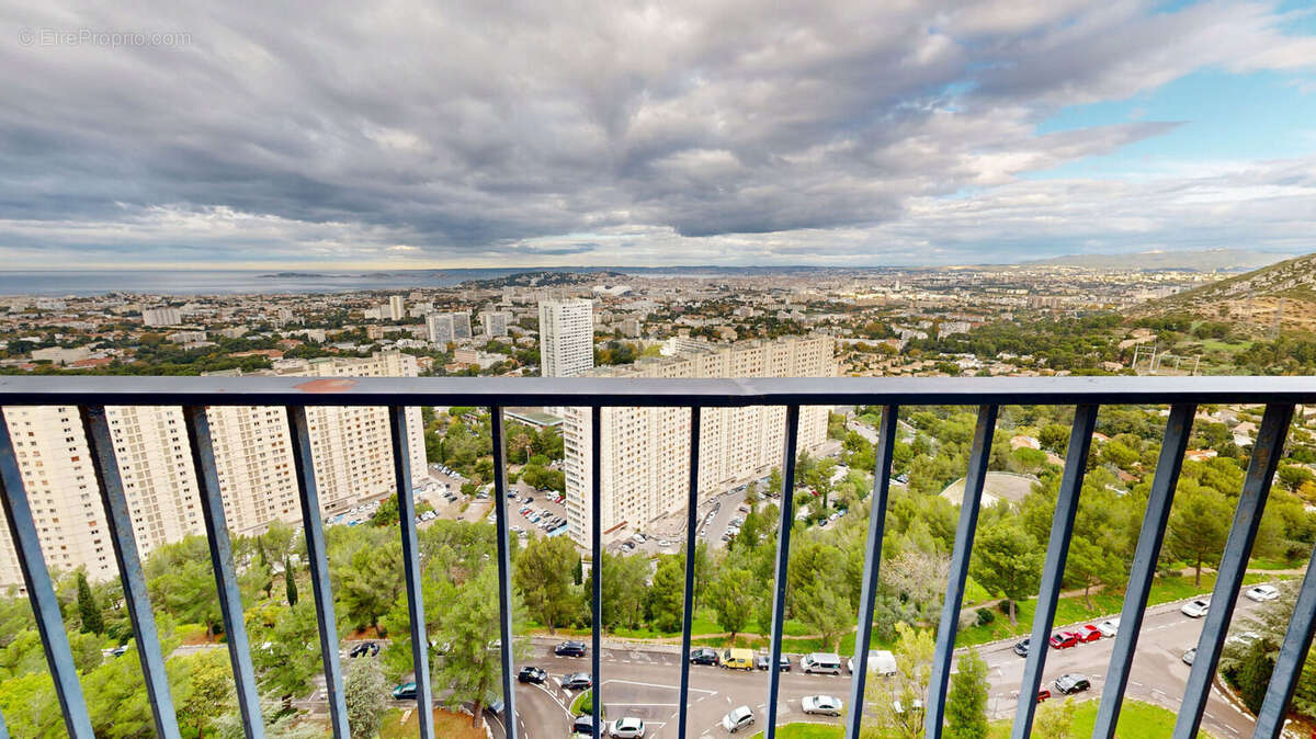 Appartement à MARSEILLE-9E