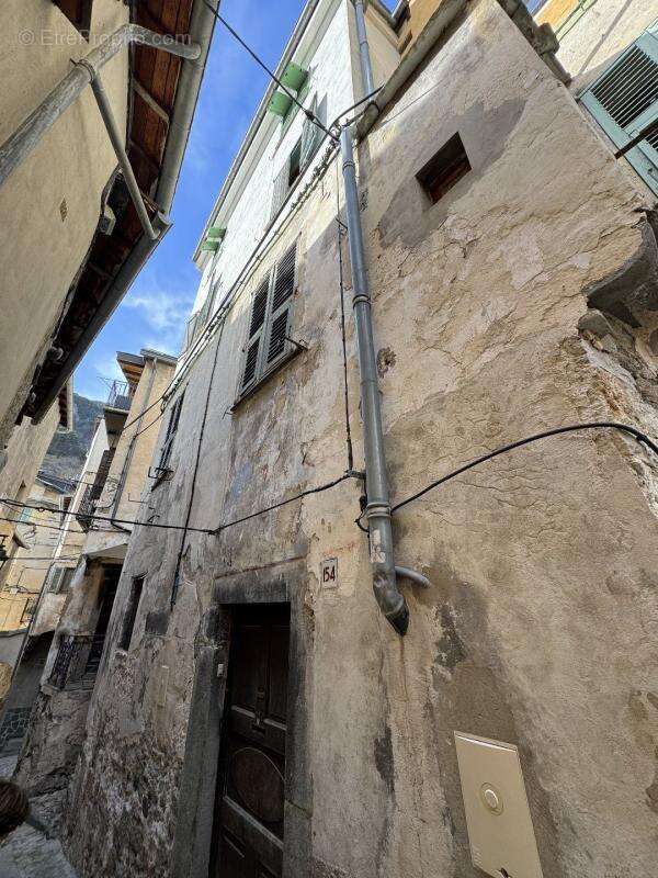 Appartement à TENDE