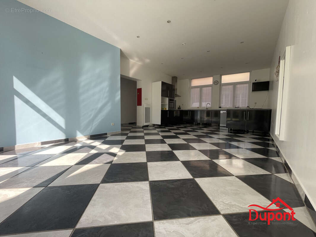 Maison à SAINT-QUENTIN