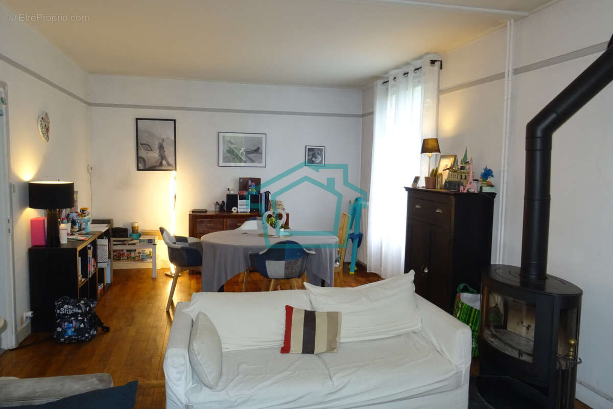 Maison ancienne Villiers Saint Frederic 78640 - photo 3