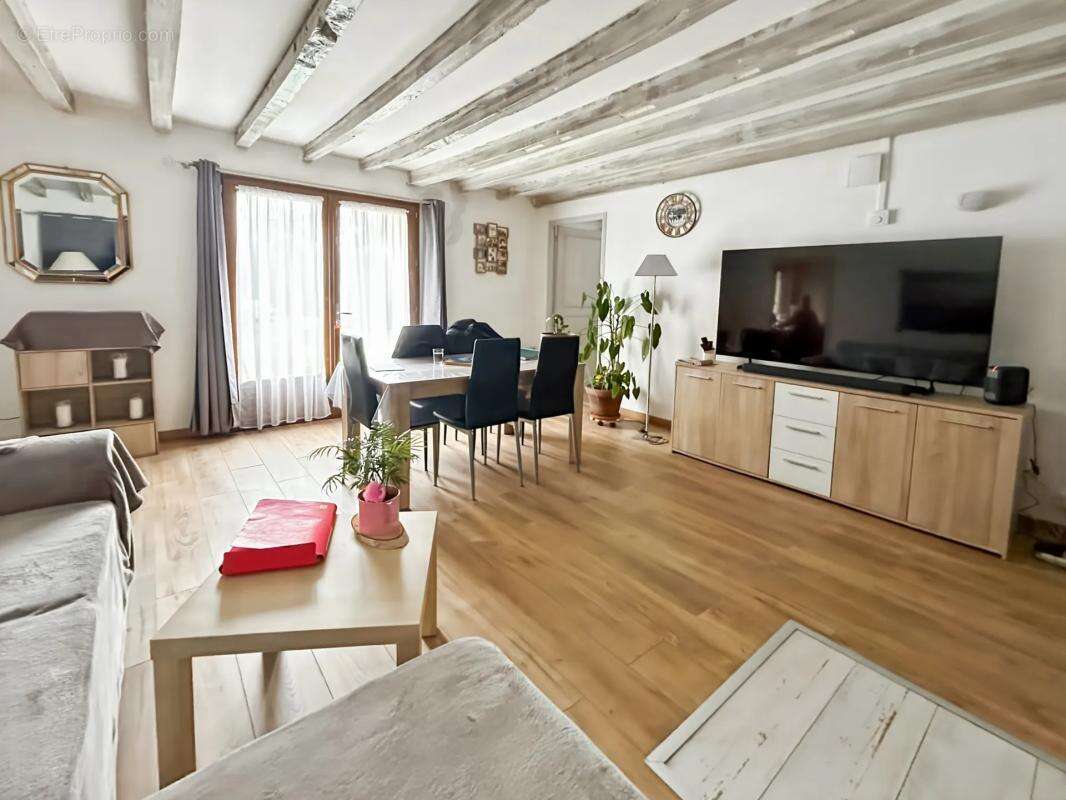 Maison à LA BERTHENOUX