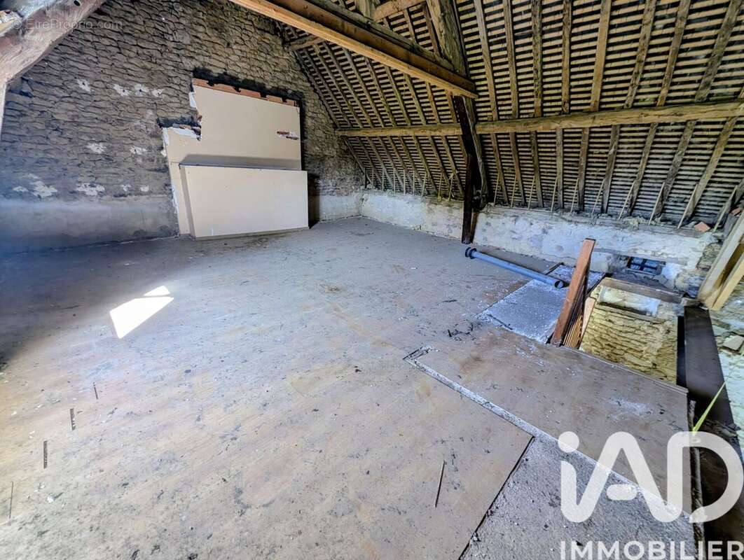 Maison 180 m² à La Selle-En-Cogles  - photo 6
