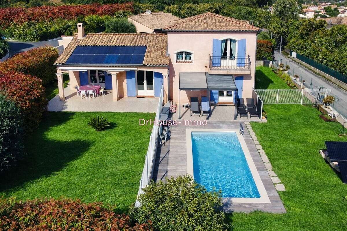 Maison à CARROS