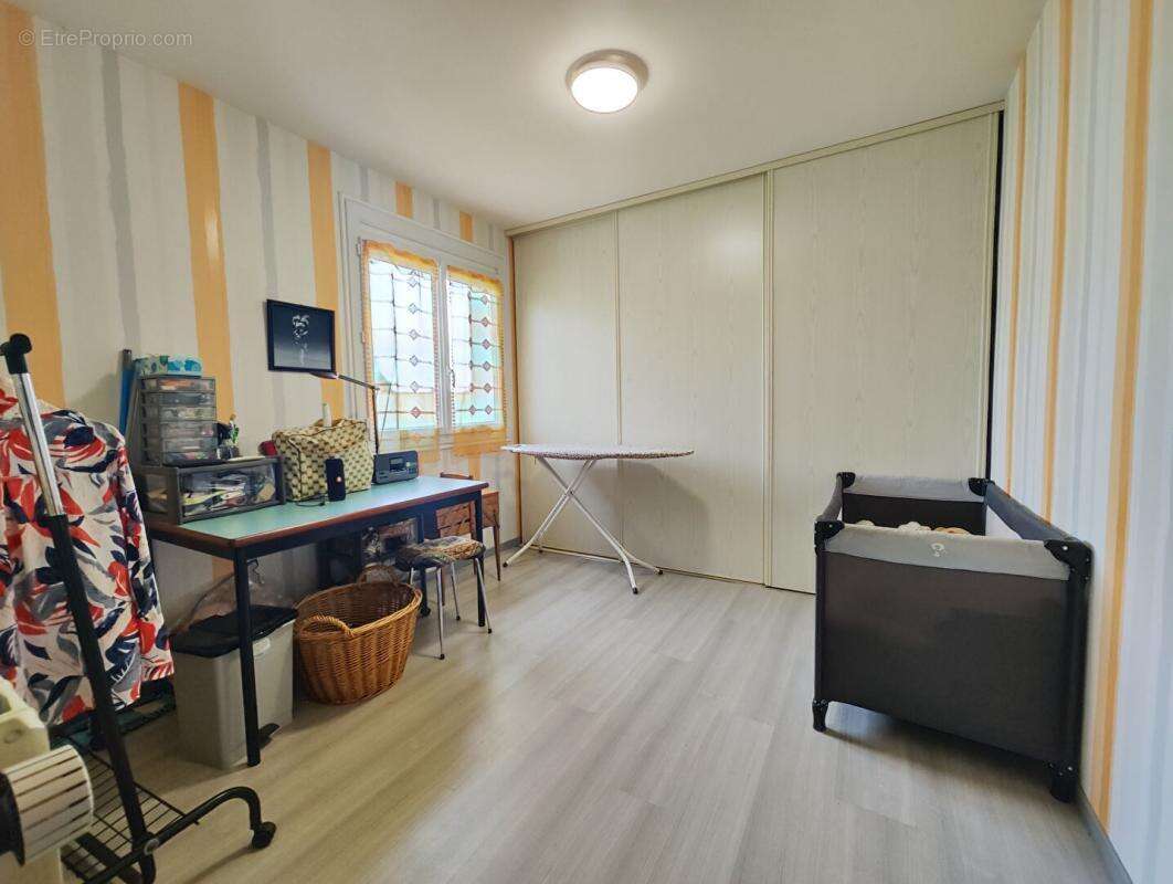 Maison à MONTREVAULT