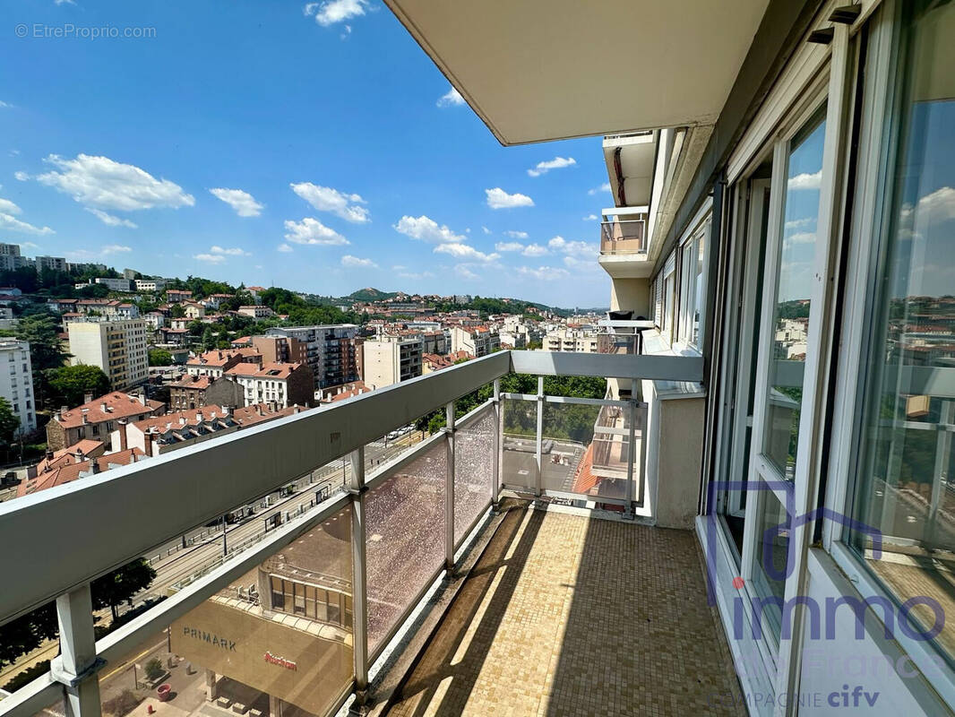 Appartement à SAINT-ETIENNE