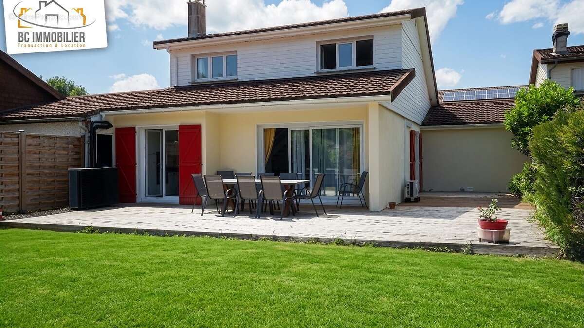 Maison à VERSONNEX