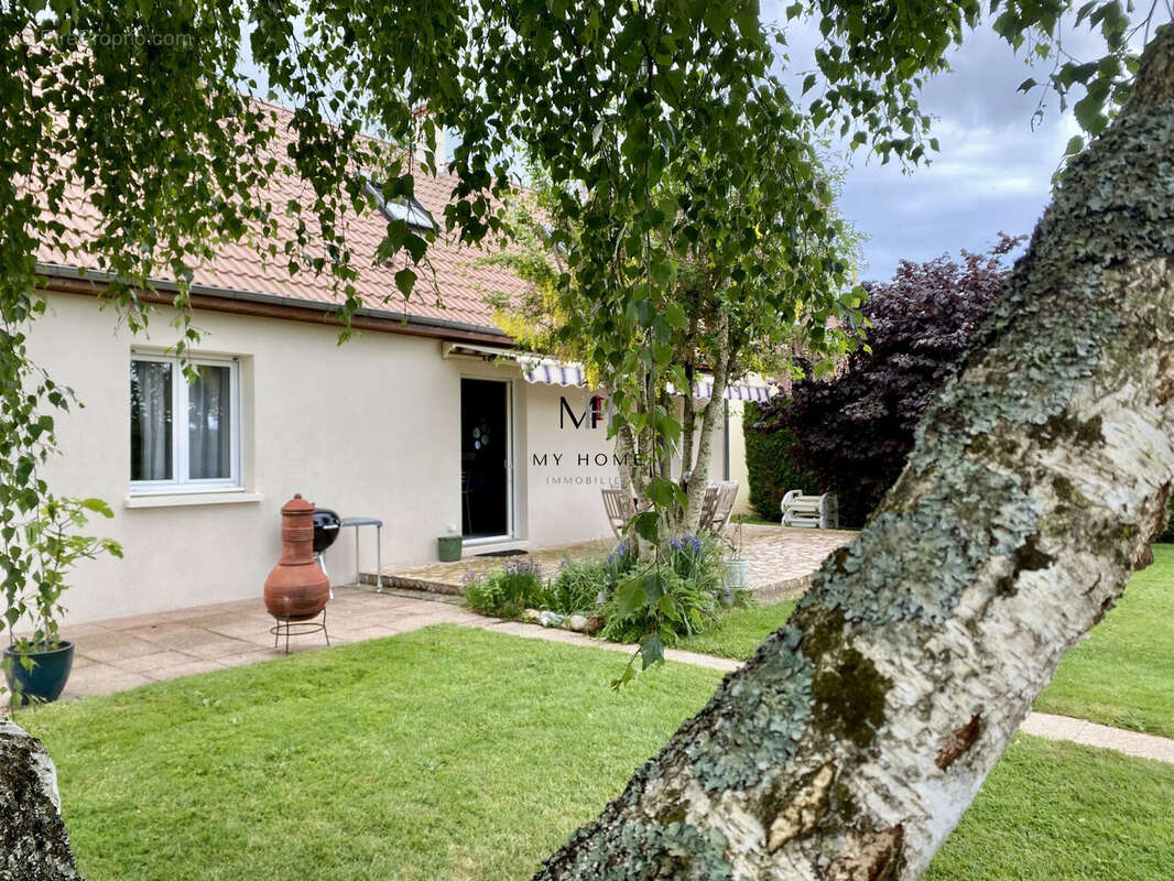 Maison à CHAMPFLEUR