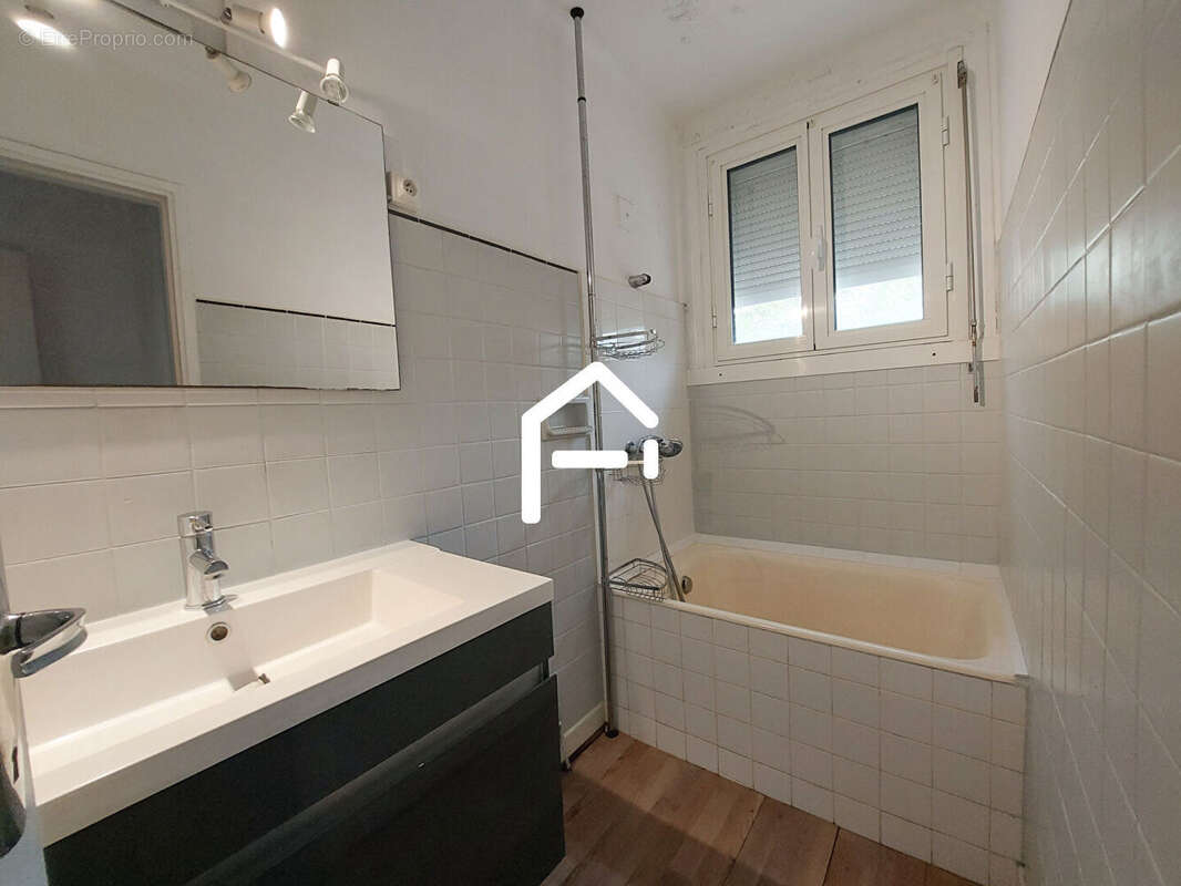 Commerce à VILLEFRANCHE-DE-LAURAGAIS