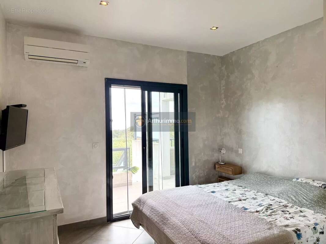 Maison à SAN-MARTINO-DI-LOTA