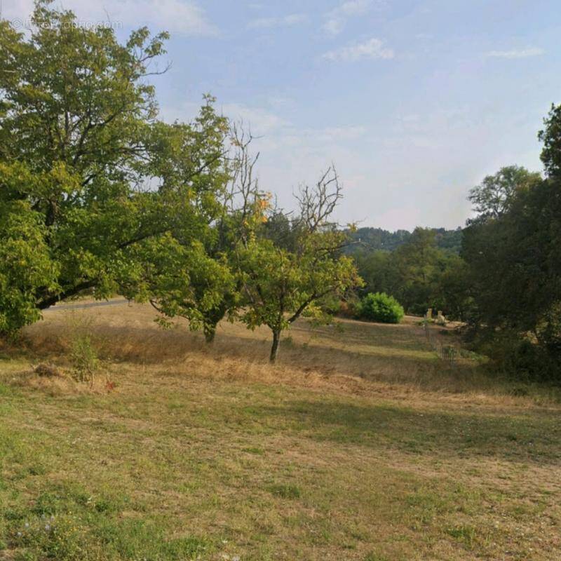 Terrain à SARLAT-LA-CANEDA