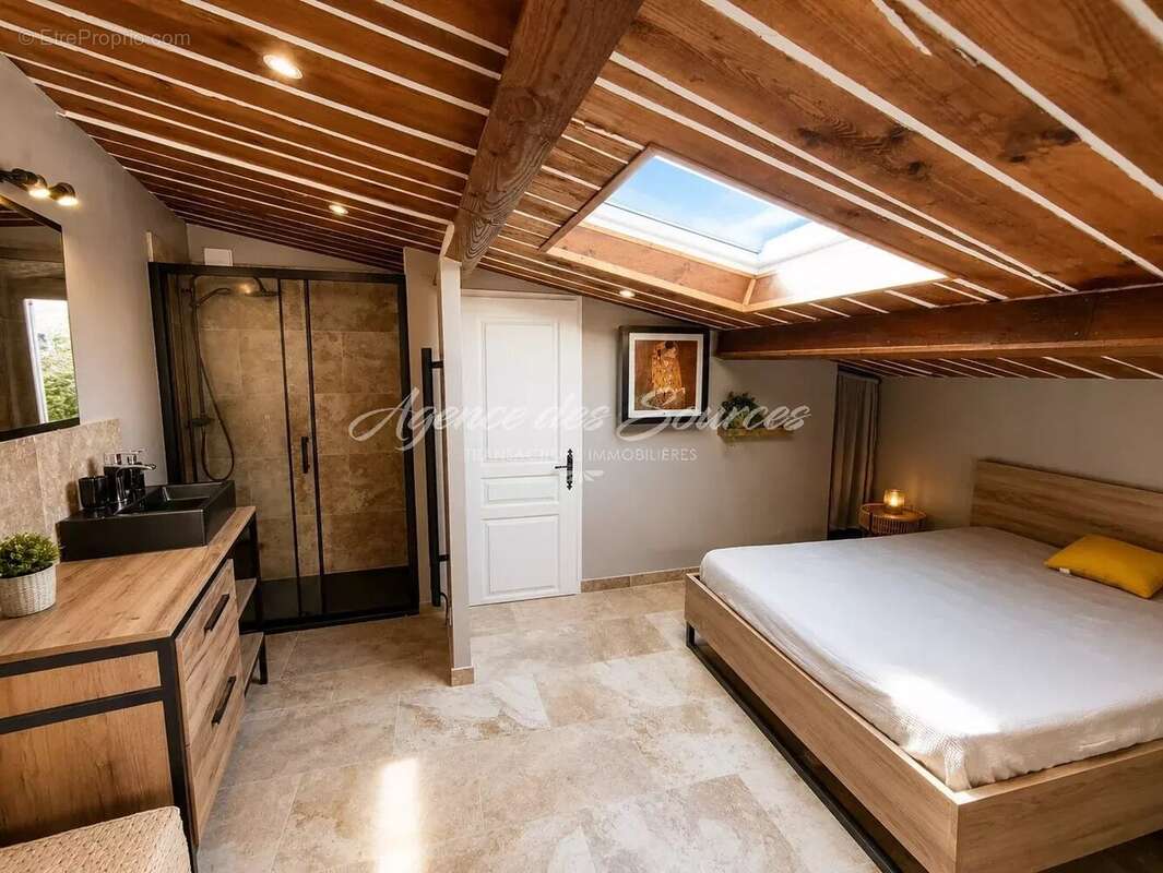 EXCLU : Maison de village à Saint-Martin-de-Pallières - photo 8